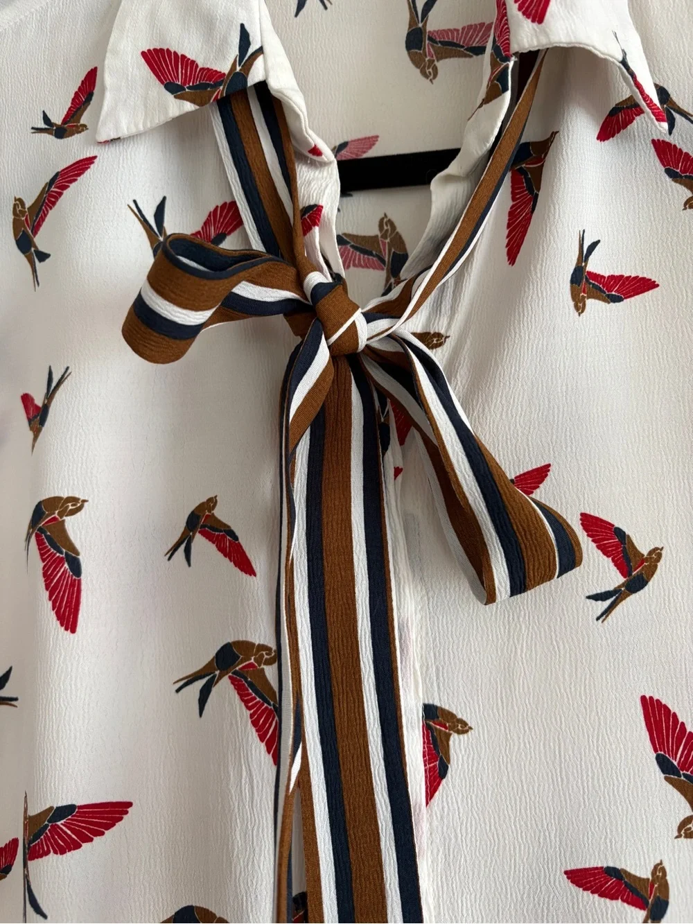 Zara White Tie-Neck Blouse with Red Bird Print - Picture 2 of 5